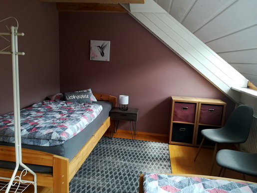 Schlafzimmer Bild 1 DG 